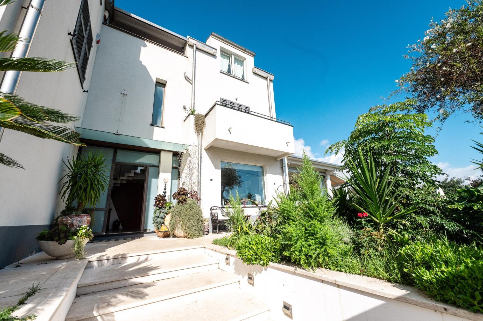 Villa Verney Albisola Superiore Exterior foto